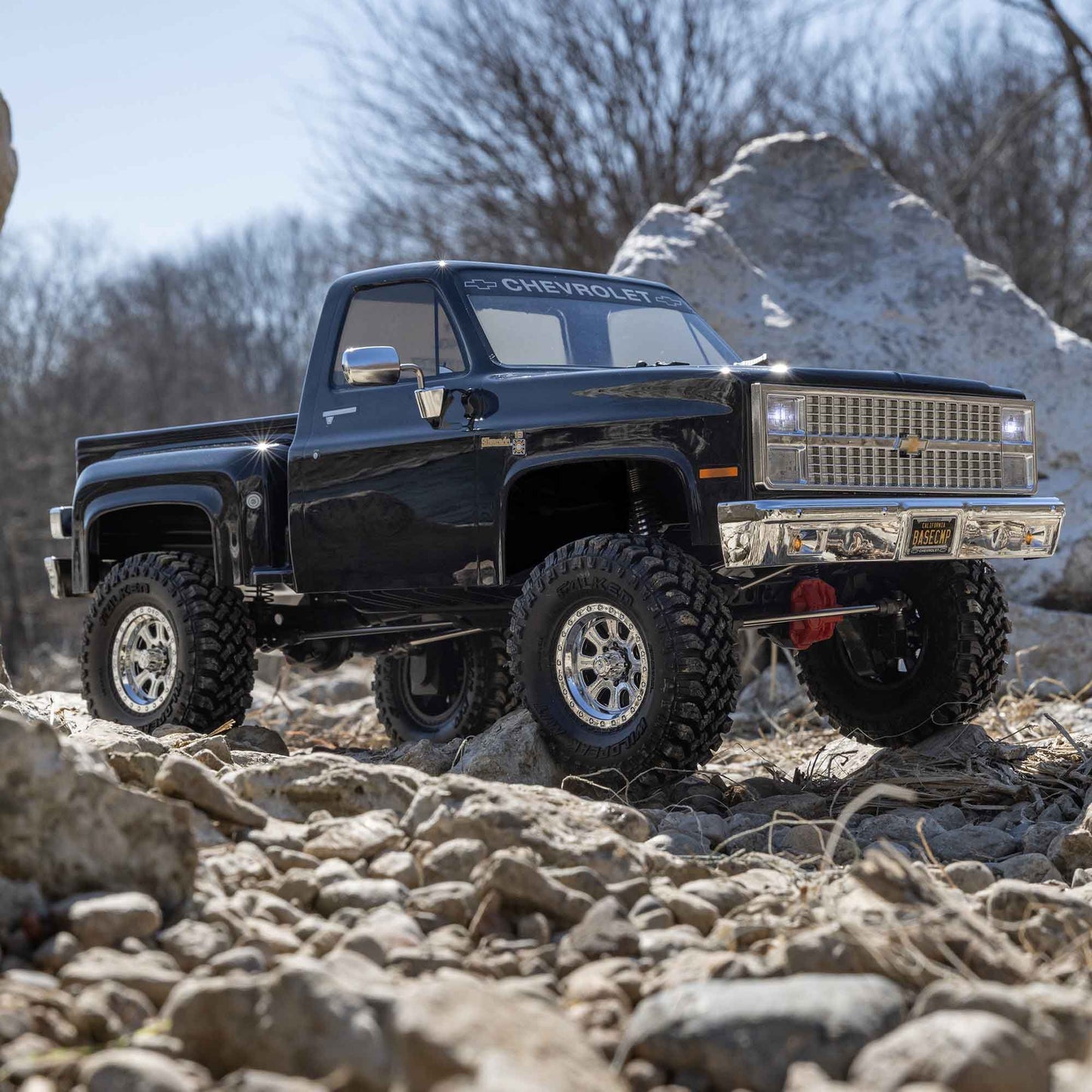 SCX10 III Base Camp 82 Chevy K10 RTR Black