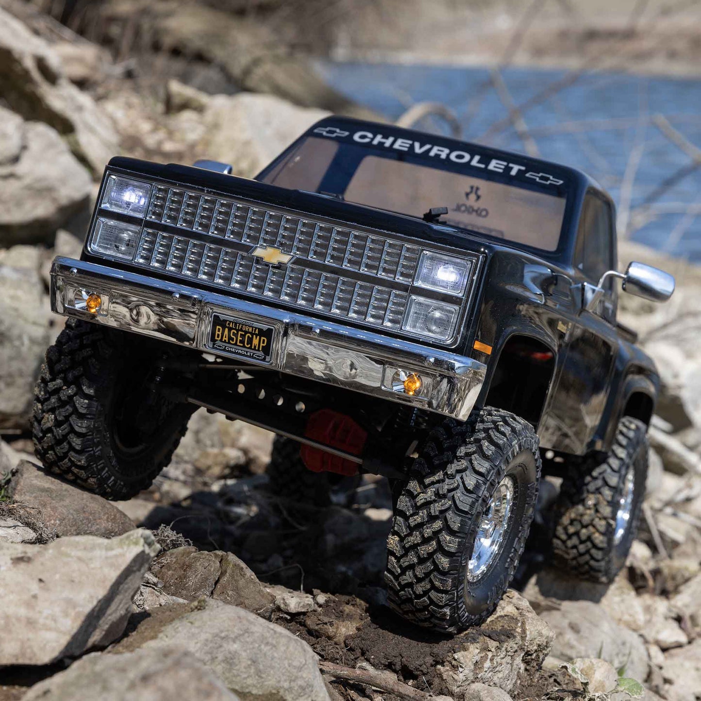 SCX10 III Base Camp 82 Chevy K10 RTR Black