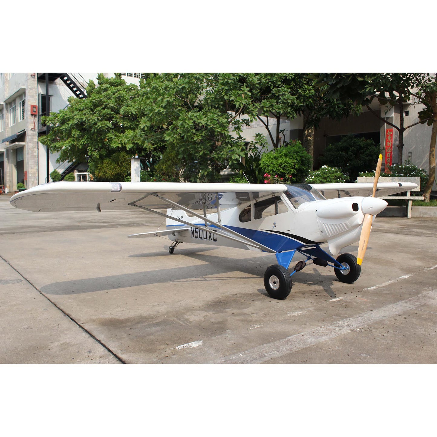 Hangar 9 CubCrafters XCub 60cc ARF