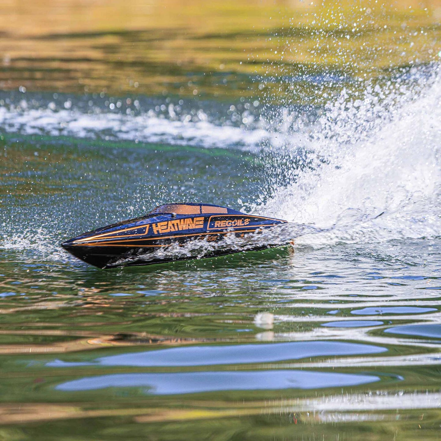 ProBoat Heatwave Recoil 2 V2 26 Self-Righting, Brushless: RTR