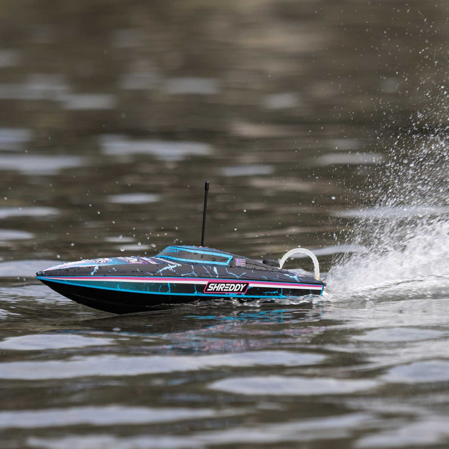 ProBoat Recoil 2 18" Brushless, Shreddy: RTR