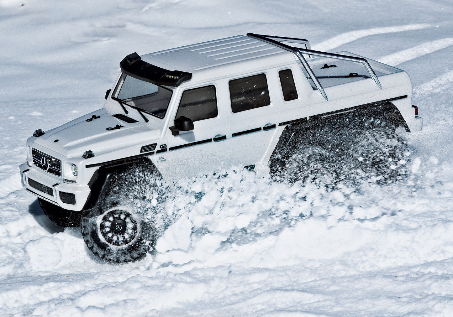 88096-4 TRX-6 Mercedes-Benz G 63 AMG 6x6 White