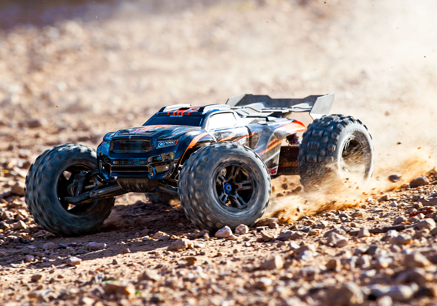 95076-4-ORNG Traxxas Sledge 1/8th Scale Brushless Monster Truck Orange